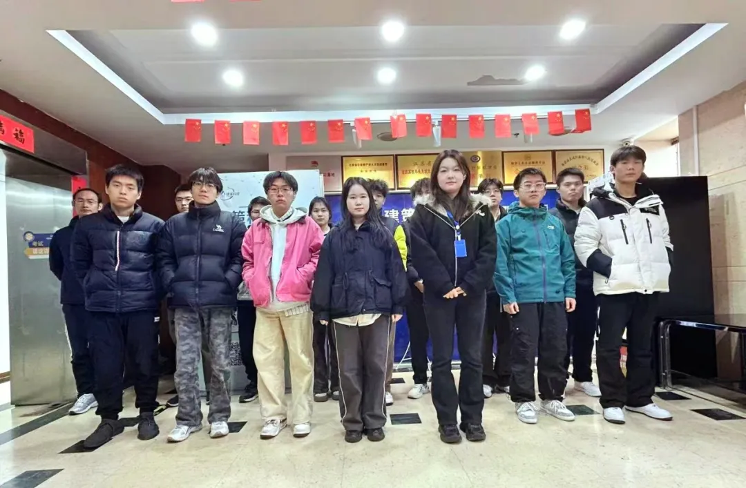 叮！結班成功！這張合照，是我們努力的最好